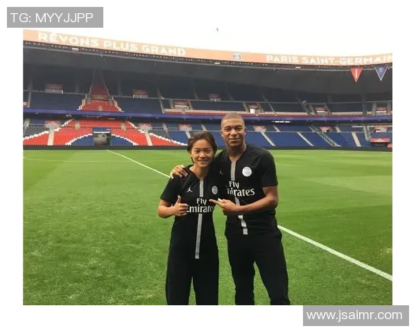 中国男足球星前十名盘点及其影响力解析