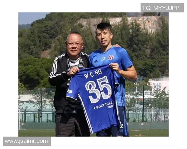 中国足球明星走出国门拓展职业生涯海外征战之路分析