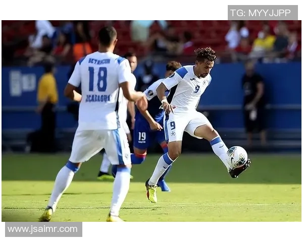 巴拿马足球当家球星领衔国家队掀起中北美赛场全新热潮