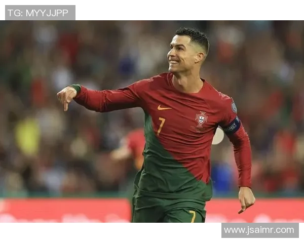 戴眼镜的足球明星们:他们如何打破外貌与实力的偏见创造传奇 戴眼镜的足球明星们:他们如何打破外貌与实力的偏见创造传奇